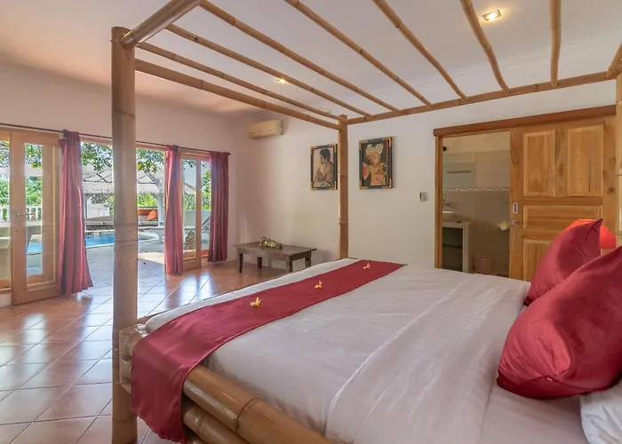 Villa Dinding Batu